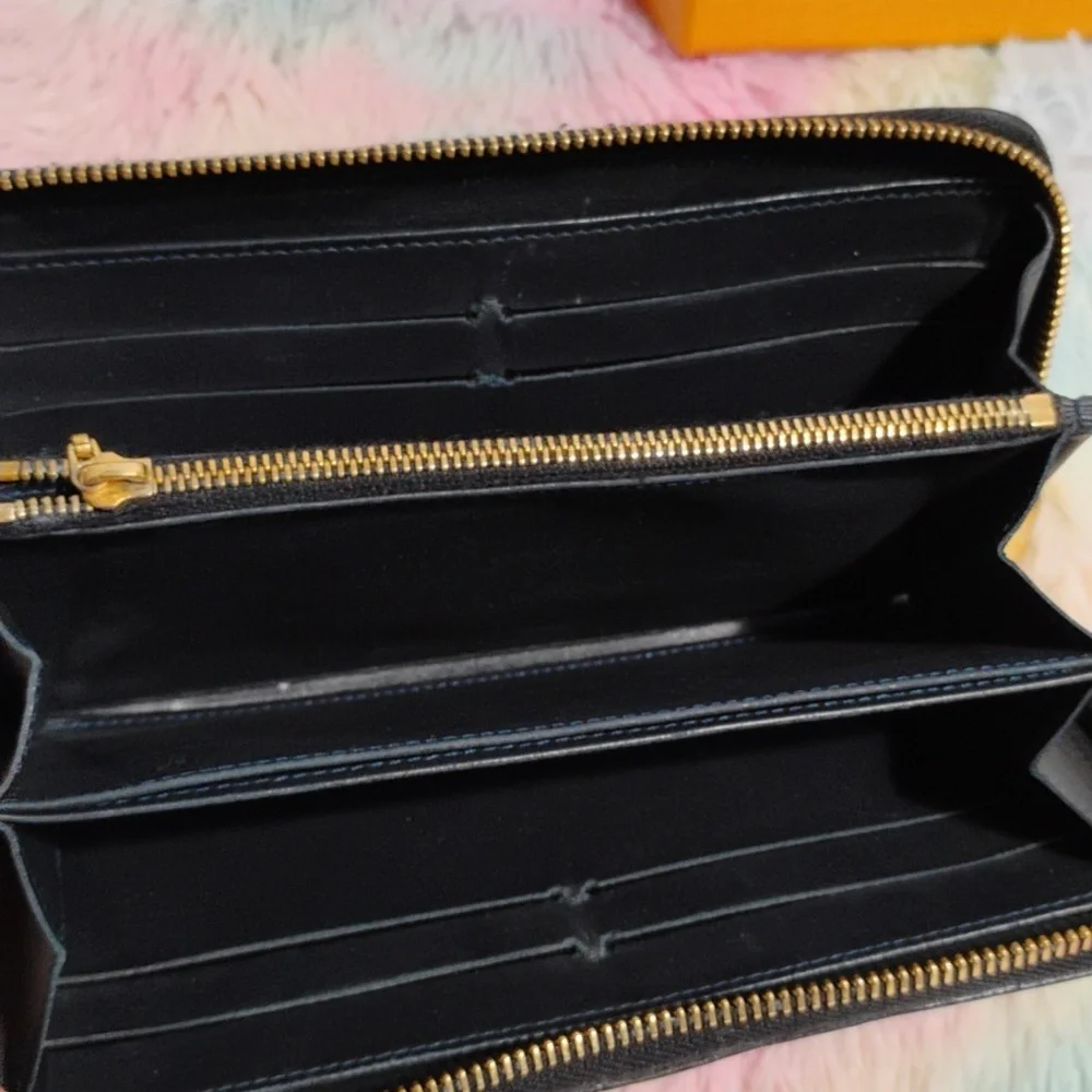 SALE! Authentic Louis Vuitton Vernis Leopard Zip Around Wallet CA0131 - Picture 9 of 16